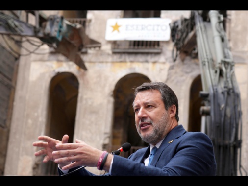 Salvini, '1.300 cantieri sulla rete ferroviaria, invito alla pazienza'