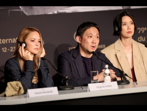 Premio come migliore attrice ex aequo alle protagoniste di All of a Sudden a Cannes