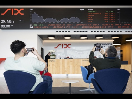 Borsa: l'Europa chiude contrastata, Parigi +0,43%, Francoforte -0,03%