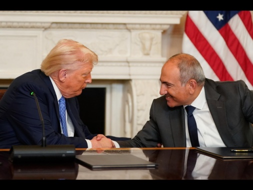 Trump sostiene la rielezione del premier dell'Armenia Pashinyan
