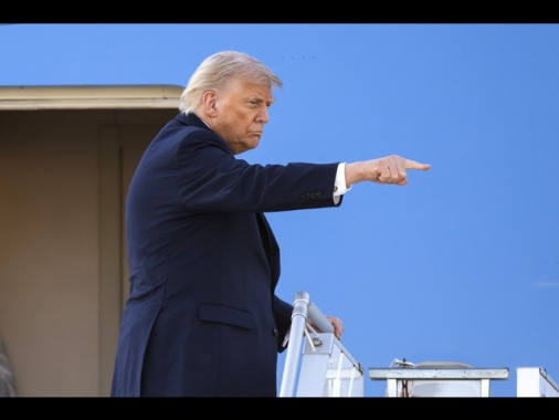 Trump, rialzo tassi? Difficile da credere. Warsh valido, mi affido a lui